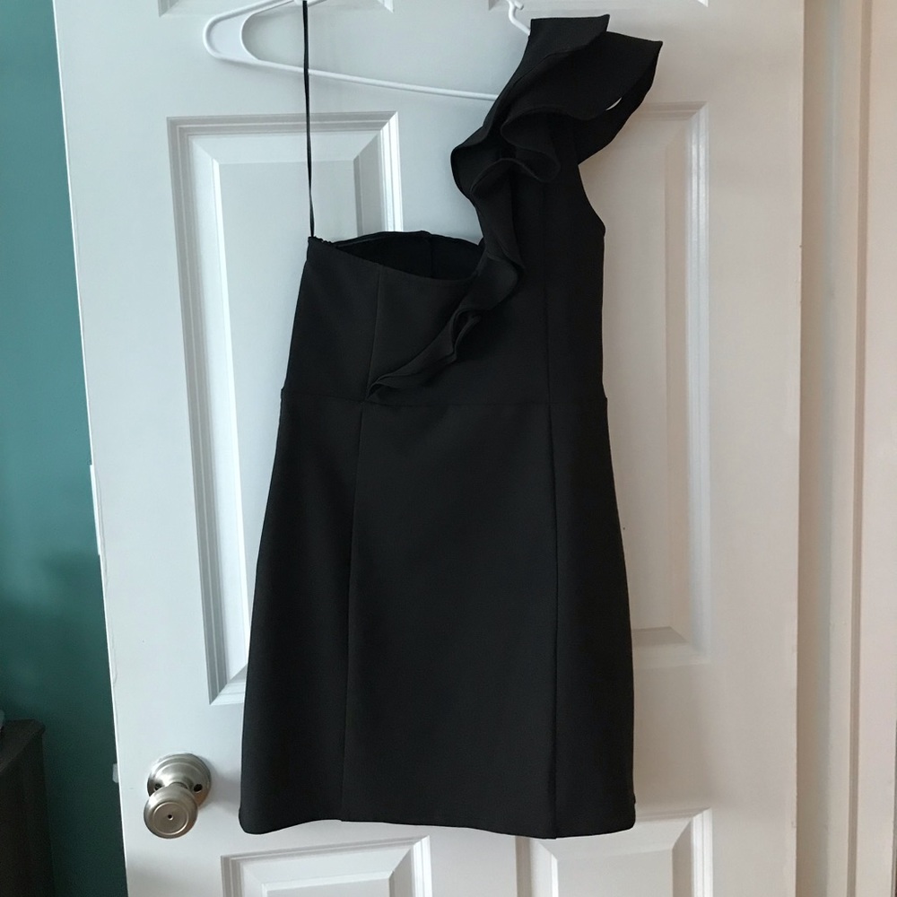 H&M One Shoulder Ruffle Dress - Picture 3 of 4
